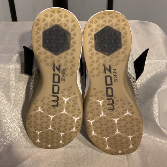 Nike Sneakers size 7 - Picture 7 of 7